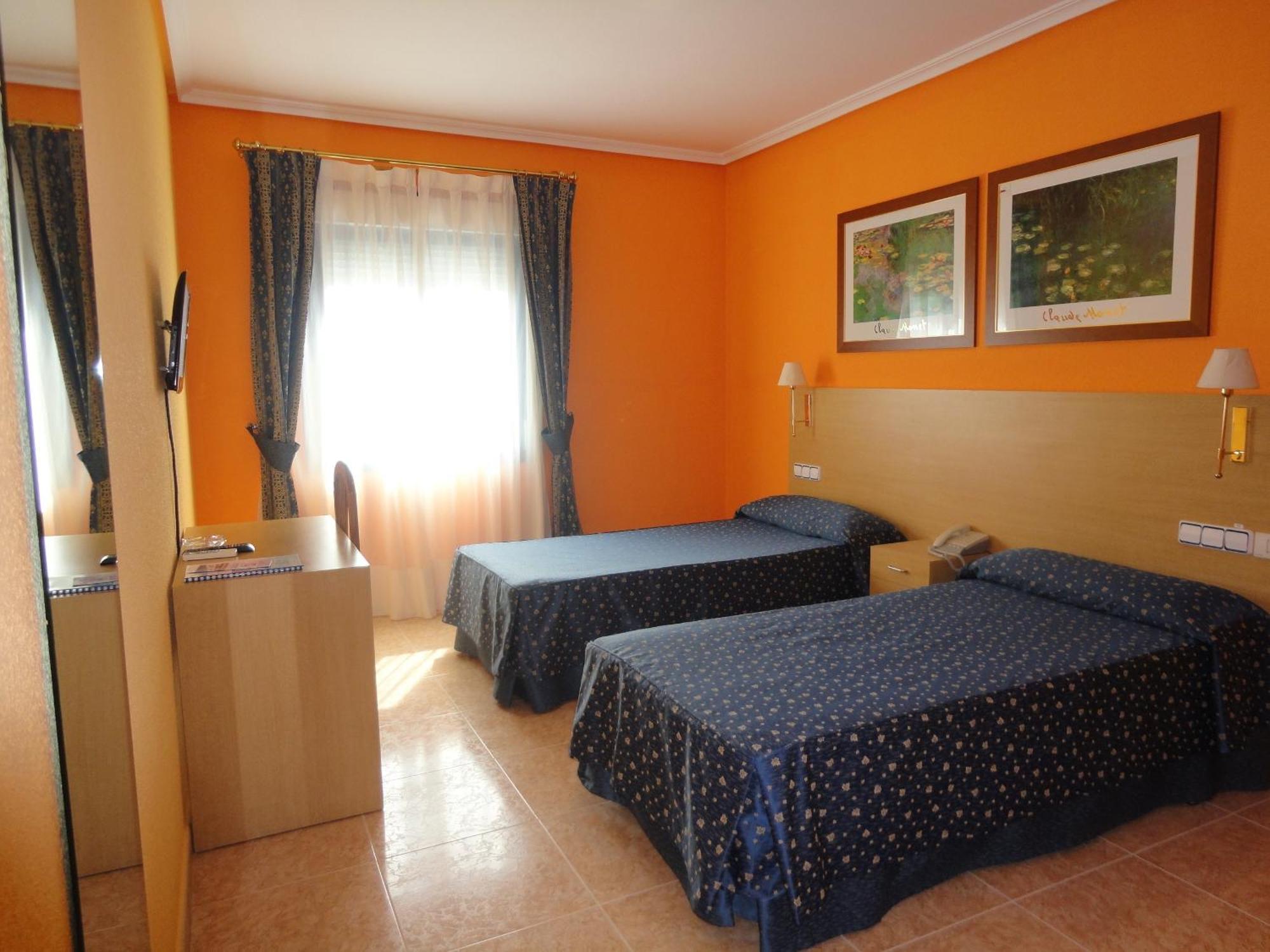 Hotel Mirador Velilla de San Antonio Buitenkant foto