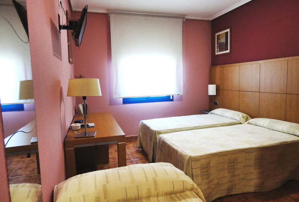 Hotel Mirador Velilla de San Antonio Buitenkant foto